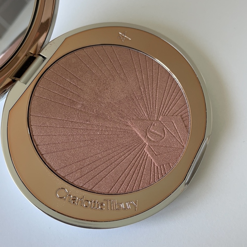 Charlotte Tilbury Superstar Glow Highlighter